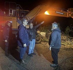 Δήμος Ανδραβίδας-Κυλλήνης: Άμεση αποκατάσταση της κυκλοφορίας στον οδικό άξονα Μπόρσι-Βάρδα μετά από την εκδήλωση έντονων καιρικών φαινομένων [PHOTOS]