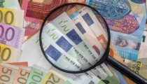 Τι αλλάζει για τους οφειλέτες των κόκκινων δανείων, μπαίνει πλαφόν στους τόκους και φρένο στους πλειστηριασμούς