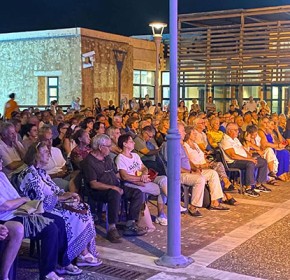 Μαγική βραδιά πολιτισμού υπό το φως της Αυγουστιάτικης Πανσελήνου, στο κατάμεστο αίθριο του Αρχαιολογικού Μουσείου Ήλιδας [PHOTOS]