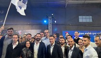 Η θερμή υποδοχή στον Γρηγόρη Δημητριάδη στην εκδήλωση για τα 52 χρόνια της ΝΔ [PHOTOS]