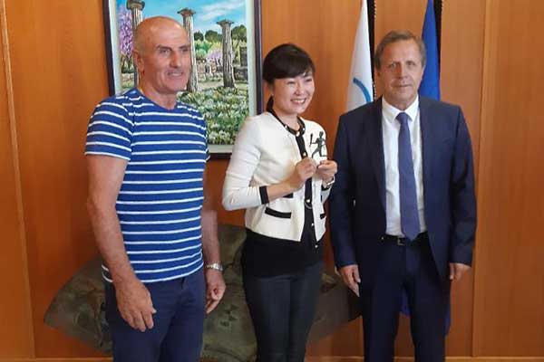 IMG-c4417006c0e5954ffcced81c3244dda3-V