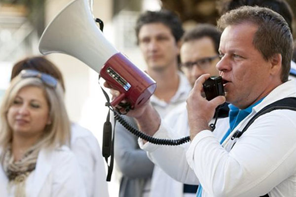 Στις 8 Ιουνίου ξεκινά τελικά η επίσχεση εργασίας των γιατρών του ΕΟΠΥΥ