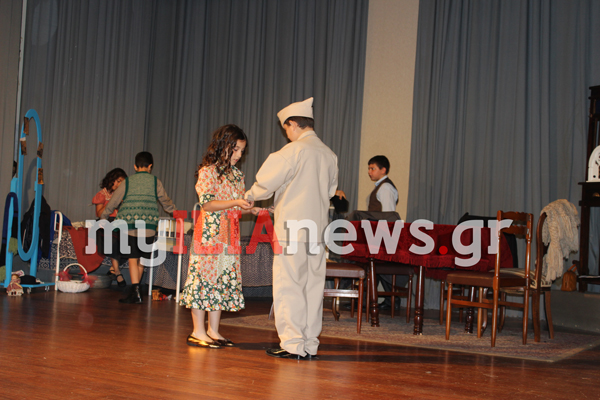 7ο Δημοτικό Σχολείο Πύργου: Εντυπωσίασε μικρούς και μεγάλους η θεατρική παράσταση "Ο μεγάλος περίπατος του Πέτρου" [PHOTOS]