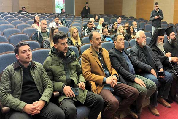 4 HMERIDA MHTROPOLITIS