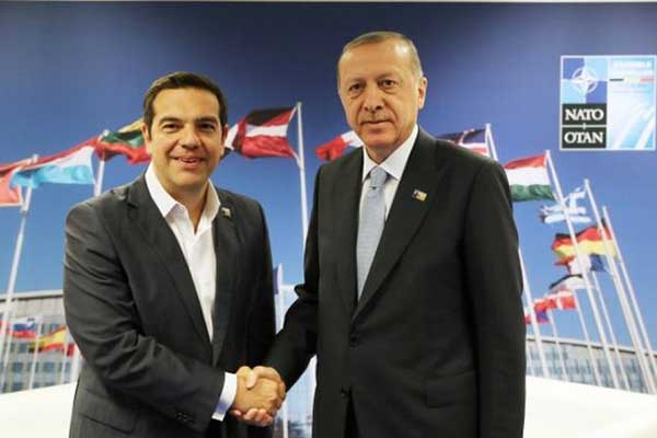 Τι είπε ο Ερντογάν με τον Τσίπρα για τους 2 Ελληνες και τους 8 Τούρκους