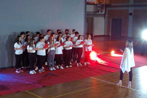 IMG 20190530 213155-η-χορωδία-υπό-την-διεύθυσνη-της-Σπυριδούλας-Παπαπάσχου