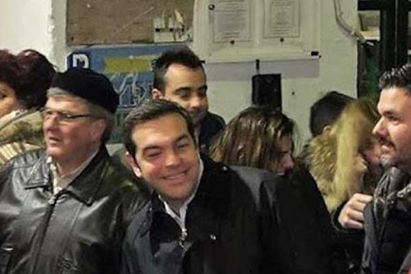 Στη Σκύρο οικογενειακώς ο Αλέξης Τσίπρας-Πάει και ο Καμμένος [Φωτο]