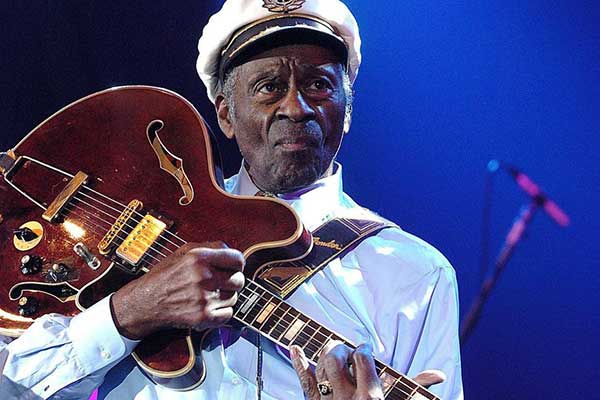 Πέθανε ο Chuck Berry! Ο "πατέρας" της ροκ εν ρολ που την έπλασε και άλλαξε την ιστορία της