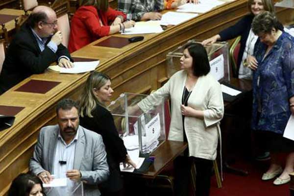 Επιστρέφει στη δικαιοσύνη η υπόθεση Novartis - «Οχι» στη δίωξη των 10 πολιτικών