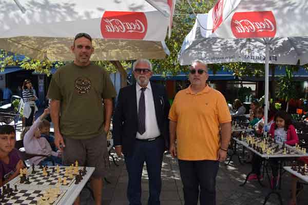 Αμαλιάδα: Με επιτυχία το 1ο simultane σκάκι από το νεοσύστατο σκακιστικό τμήμα του Κοροίβου [PHOTOS]