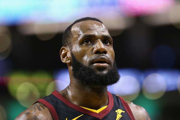 Έγινε το «μπαμ» του καλοκαιριού στο ΝΒΑ: Ο Λεμπρόν για τέσσερα χρόνια στους Λέικερς