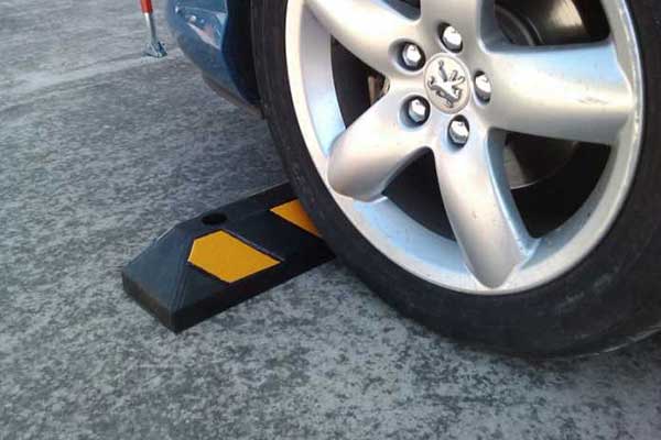 Τριπλό «μπλόκο» σε ΙΧ τον Σεπτέμβριο – Η λίστα με τα ειδοποιητήρια