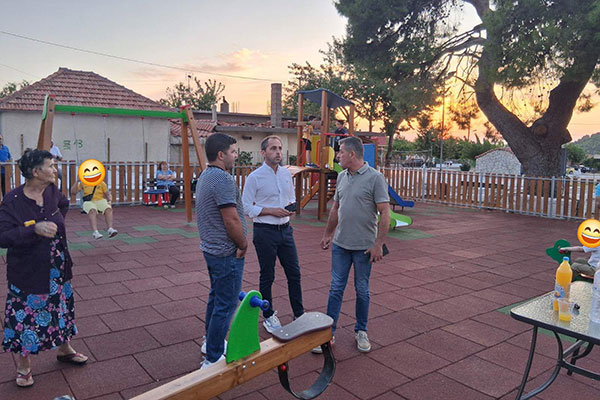 paidiki xara persaina2