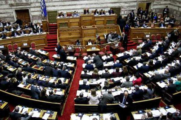 Υπόθεση Novartis: Ψηφίστηκε προανακριτική και για τους 10 πολιτικούς