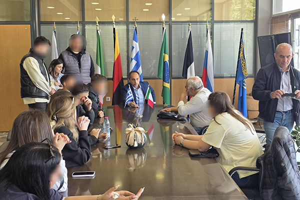 2oEpalPatrwn sto dimarxeio8