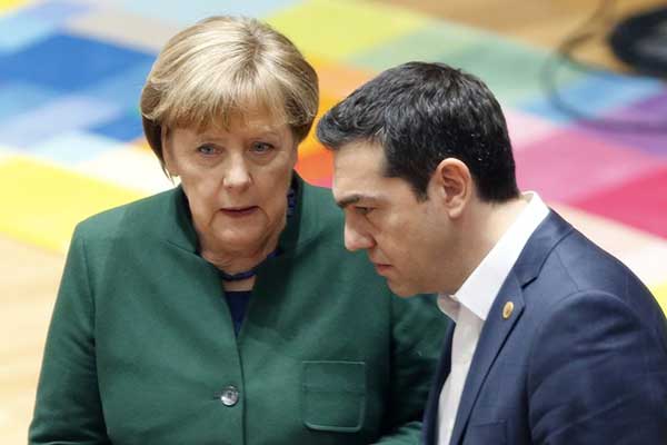 Σκοπιανό: Πιέσεις στην Ελλάδα και από τις δύο πλευρές του Ατλαντικού για την επίτευξη συμφωνίας