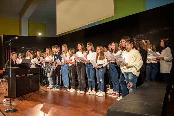 78486145 2576510252438090 8618462378960355328 o