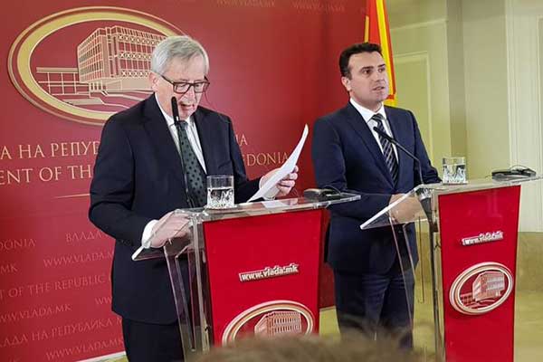 Γιούνκερ σε Ζάεφ: Λύστε το θέμα της ονομασίας με την Ελλάδα