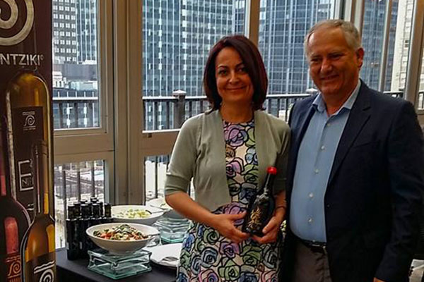 Κτήμα Μπριντζίκη: Με επιτυχία έγινε η πρεμιέρα του «Δια Πυρός» στη Νέα Υόρκη.