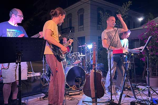 eumusicday villa garage