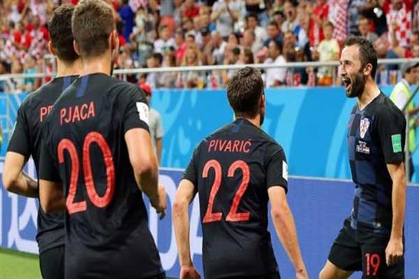 Πρώτη και αήττητη στους «16» η Κροατία 2-1 την Ισλανδία