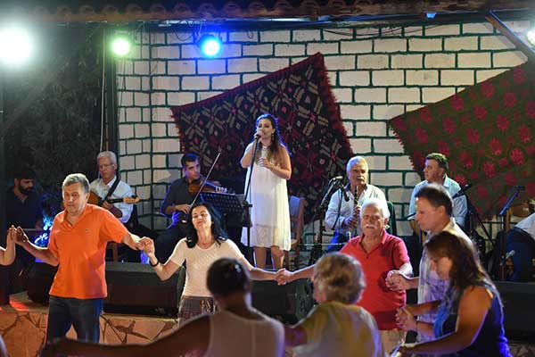 69654306 2348384925409896 329966703670722560 o