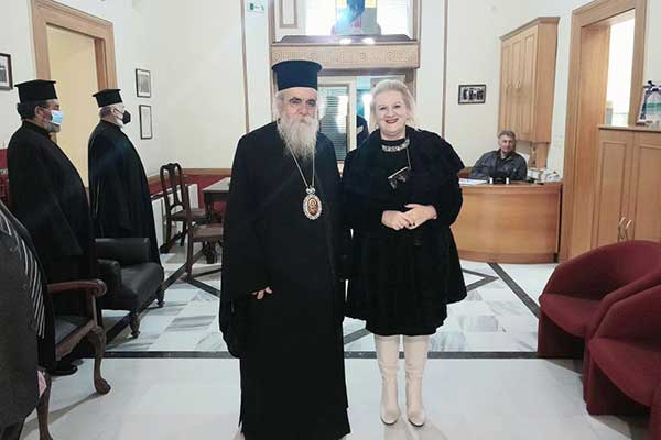 Mitropolitis-Ilias--Evelin-Karakitsou