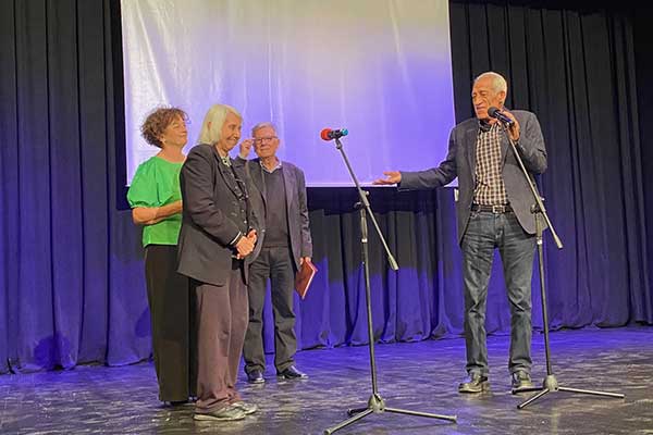 ΕΡΑΣΙΤΕΧΝΙΚΟ 4