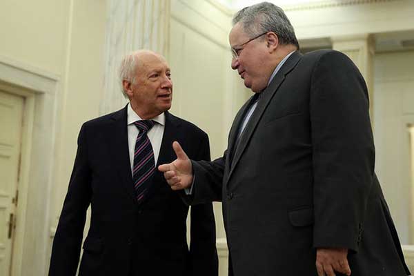 Μήνυμα Νίμιτς: Τώρα είναι η ώρα των αποφάσεων για το Σκοπιανό