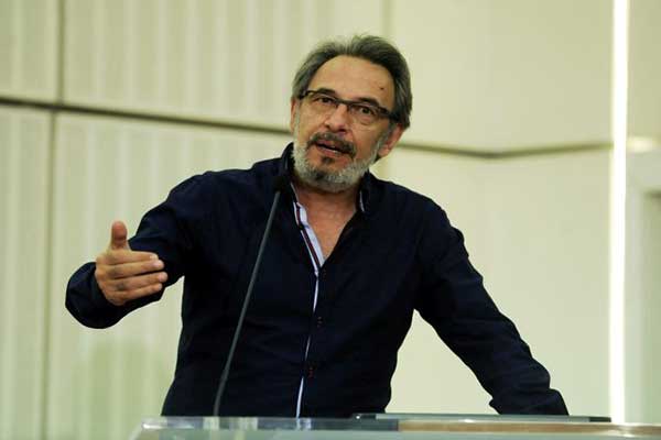 Τσακνής κατά Ξυδάκη για την «τριτοκοσμική ΕΡΤ»