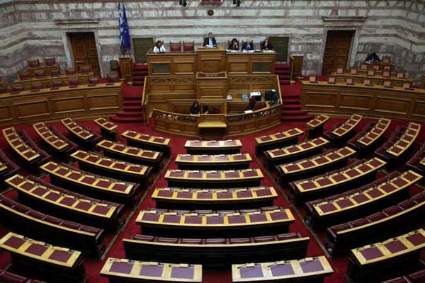 Την Παρασκευή στη Βουλή το πολυνομοσχέδιο για τα προαπαιτούμενα
