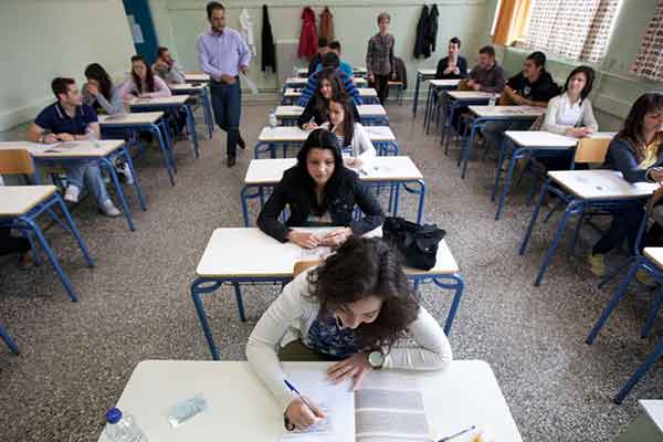 Πανελλαδικές 2017: Νεοελληνική Γλώσσα (ΕΠΑΛ) - Οι απαντήσεις των θεμάτων 