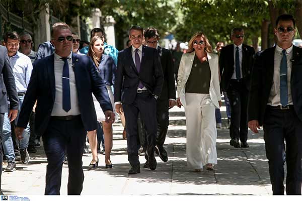 kyriakos mitsotakis mareva proedriko megaro oikogeneia 08072019 iefimerida