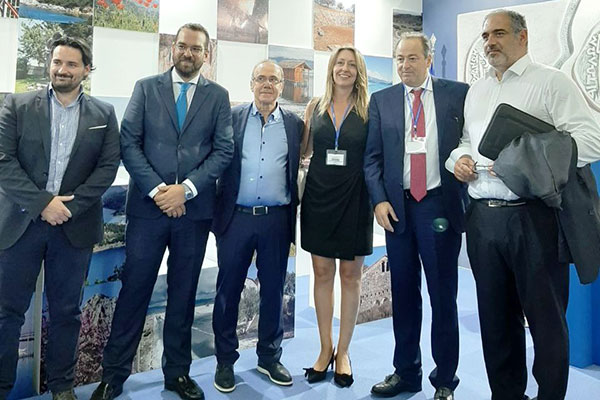 IMG-7bbf19a389de1b30701324e428c513fd-V