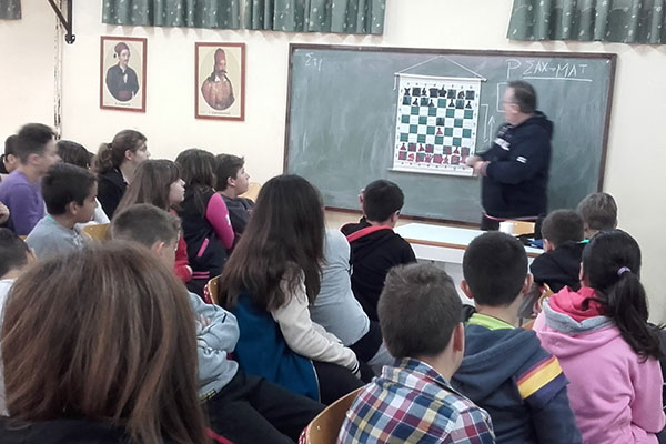 Στο 1ο Δημοτικό Λεχαινών η Σκακιστική Ακαδημία Πύργου